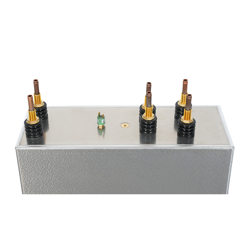 Analisis Elektromagnetik Geometri Busbar pada Kapasitor Pemanas Film Metalisasi RFM 3300V 7350KVar 1500Hz